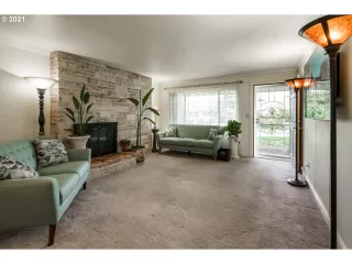 Photo #4: 21614160 Listing