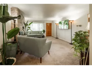 Photo #6: 21614160 Listing