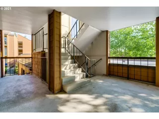 Photo #2: 21614513 Listing