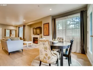 Photo #4: 21614990 Listing