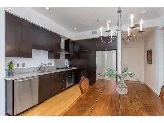 Photo #4: 21615702 Listing 