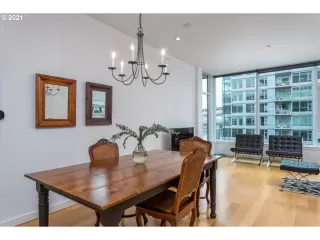 Photo #6: 21615702 Listing 