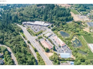 Photo #2: 21616782 Listing