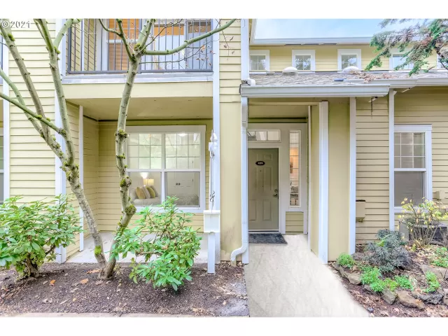 MLS: 21617055 Condo For Sale