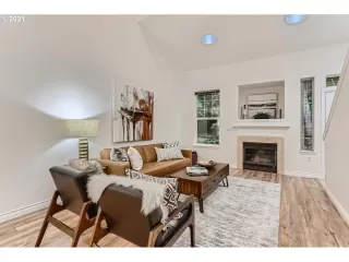 Photo #4: 21617055 Listing 