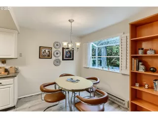 Photo #3: 21617061 Listing