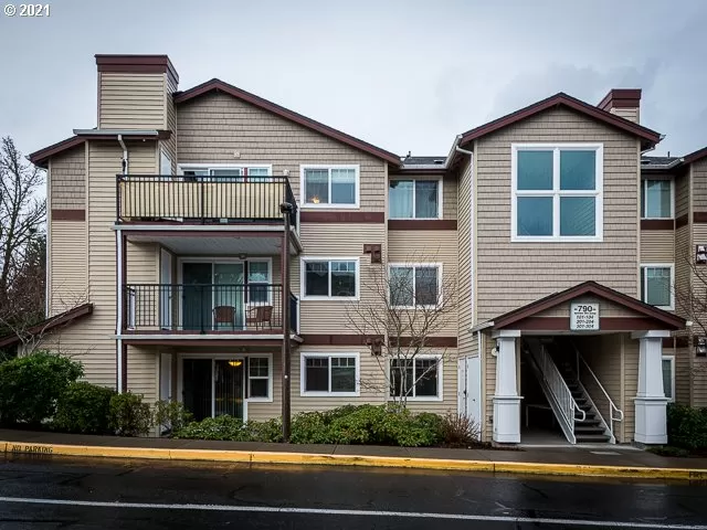 MLS: 21617124 Condo For Sale