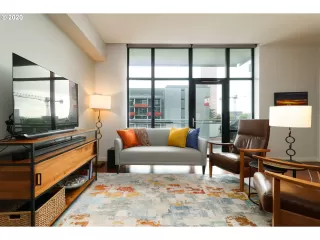 Photo #3: 21617211 Listing