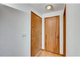 Photo #2: 21619992 Listing 