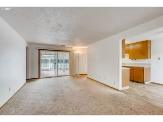 Photo #3: 21619992 Listing 