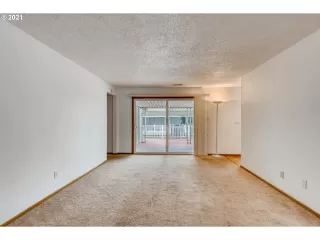 Photo #4: 21619992 Listing 