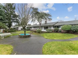 Photo #1: 21620245 Listing