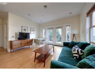 Photo #6: 21620277 Listing