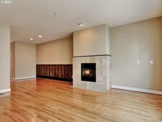 Photo #2: 21621292 Listing 