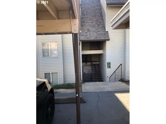 MLS: 21621985 Condo For Sale