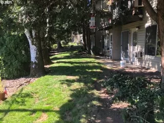 Photo #3: 21621985 Listing