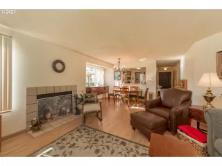 Photo #3: 21621986 Listing 