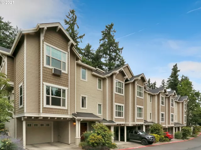 MLS: 21622226 Condo For Sale