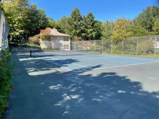 Photo #5: 21622309 Listing