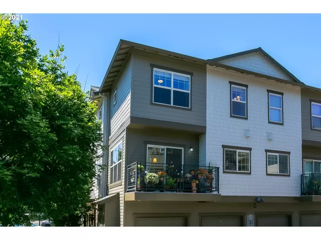 MLS: 21622317 Condo For Sale