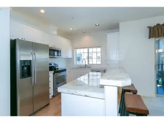 Photo #3: 21622317 Listing 