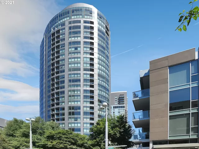 MLS: 21622932 Condo For Sale