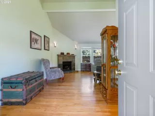 Photo #2: 21623011 Listing 