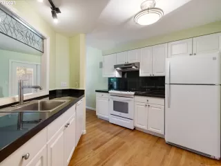 Photo #6: 21623011 Listing 