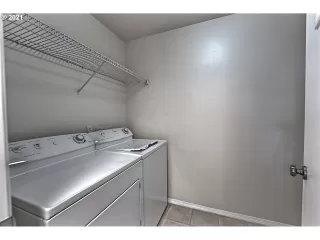 Photo #3: 21623046 Listing