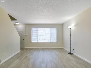 Photo #5: 21623214 Listing 