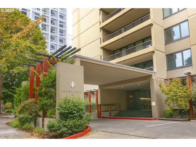 MLS: 21623314 Condo For Sale
