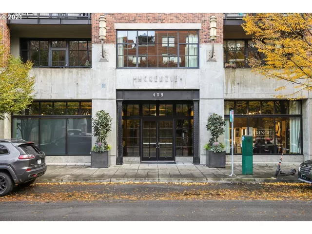 MLS: 21623546 Condo For Sale