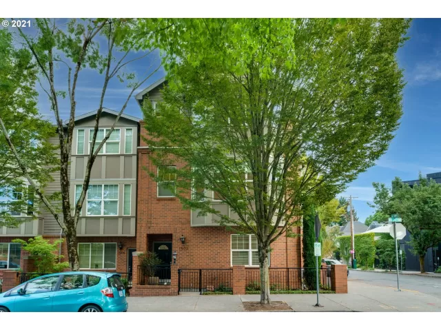 MLS: 21624525 Condo For Sale