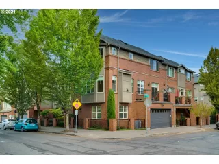 Photo #1: 21624525 Listing