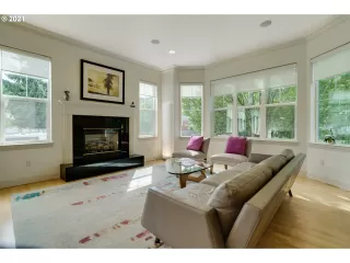 Photo #6: 21624525 Listing