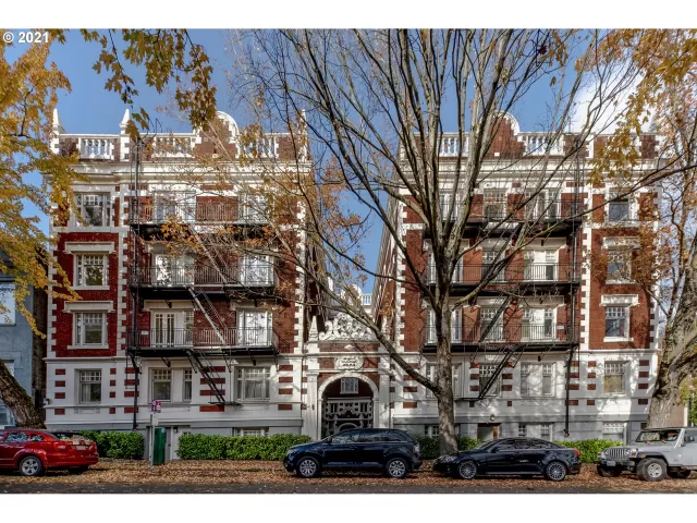 MLS: 21624752 Condo For Sale