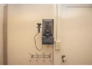 Photo #6: 21624752 Listing