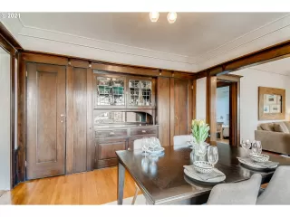 Photo #6: 21624755 Listing