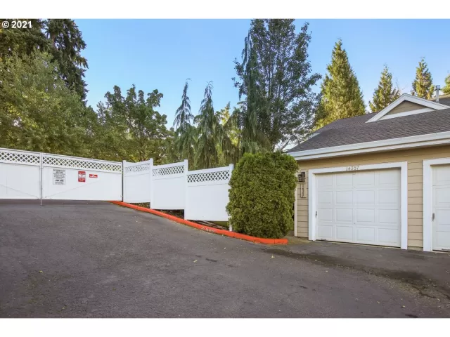MLS: 21625904 Condo For Sale