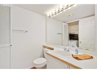 Photo #2: 21625904 Listing