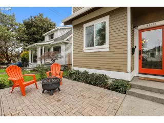 Photo #4: 21625910 Listing