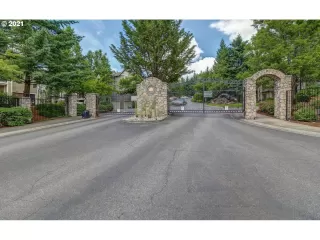 Photo #4: 21626369 Listing