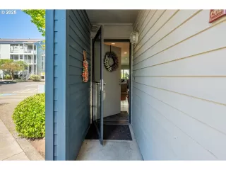 Photo #5: 216266315 Listing