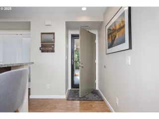 Photo #6: 216266315 Listing