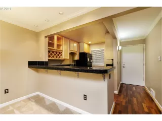 Photo #3: 21627054 Listing