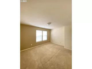 Photo #6: 21627535 Listing