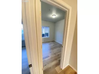 Photo #6: 21628554 Listing