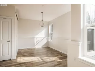 Photo #2: 21628852 Listing