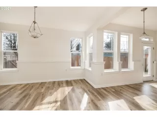 Photo #3: 21628852 Listing