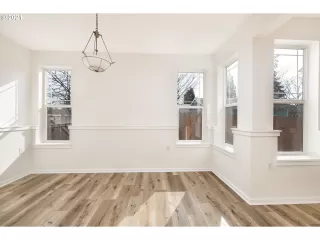 Photo #4: 21628852 Listing